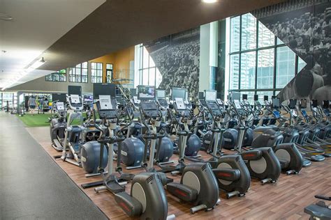 Ffc fitness - FFC Union Station is uniquely located at Jackson and the river, in the heart of the loop in the old Chicago Mercantile Exchange building, offering the downtown loop community the best in fitness, health and wellness since 2000. 
